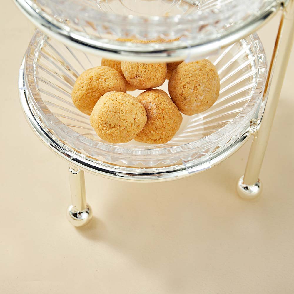 cake stand desserts
